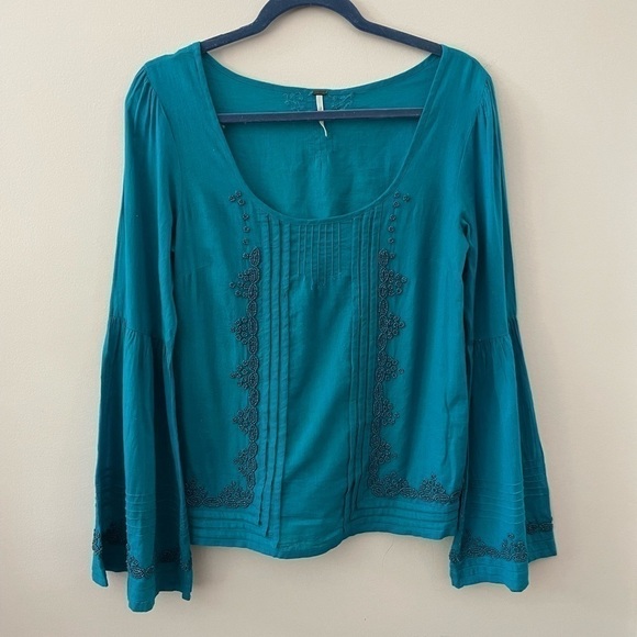 Free People Tops - FREE PEOPLE Teal lLong Sleeve Boho Top Size Small